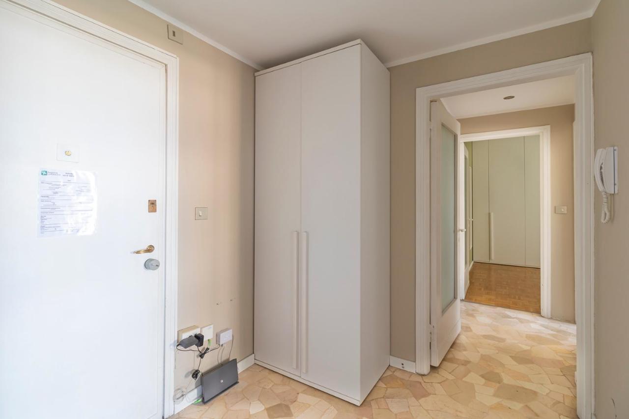 Altido Trendy Flat With Balcony, Easy Access To Milan Centre Apartman Kültér fotó